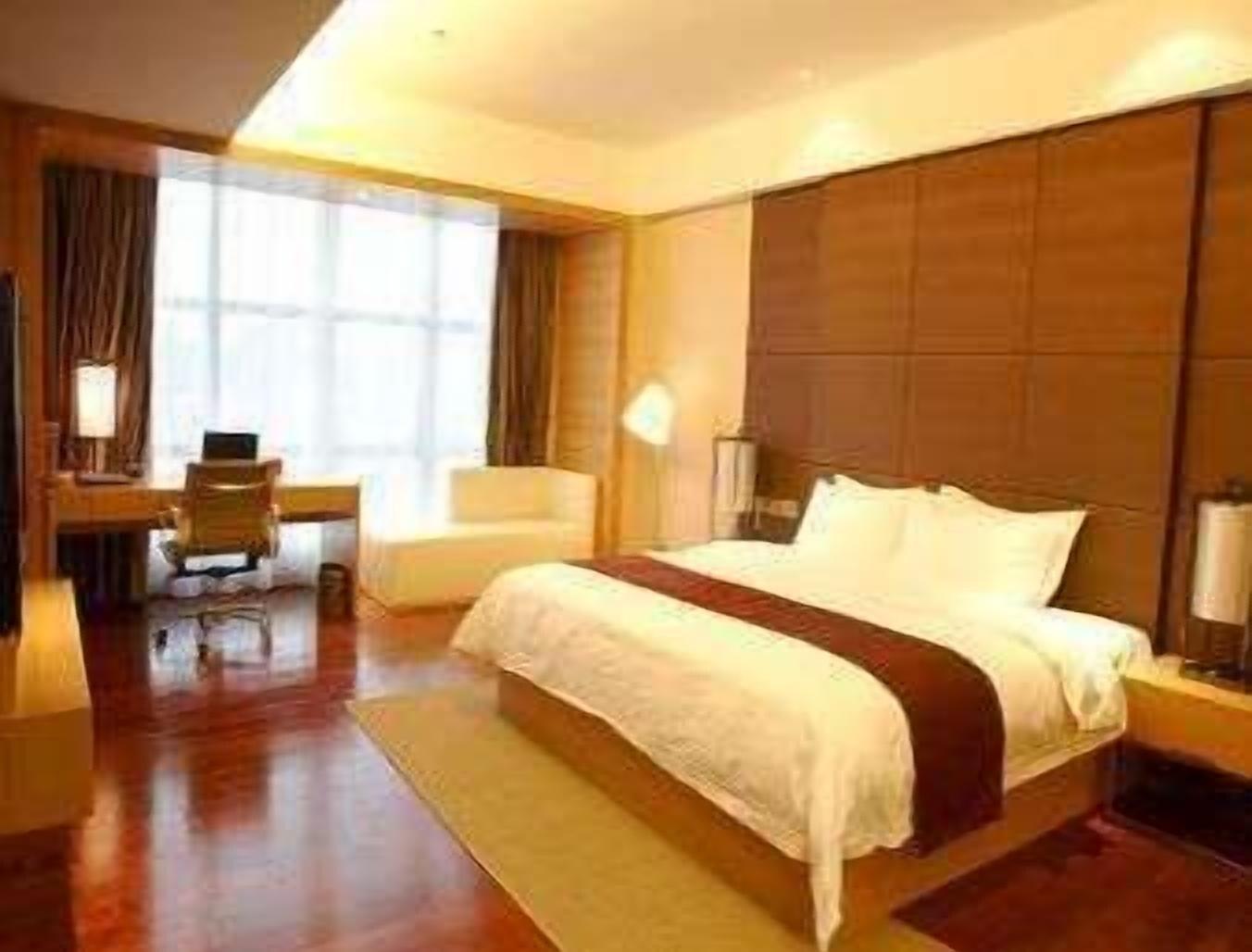 Shenzhen Ramada Plaza, North Railway Station Otel Dış mekan fotoğraf