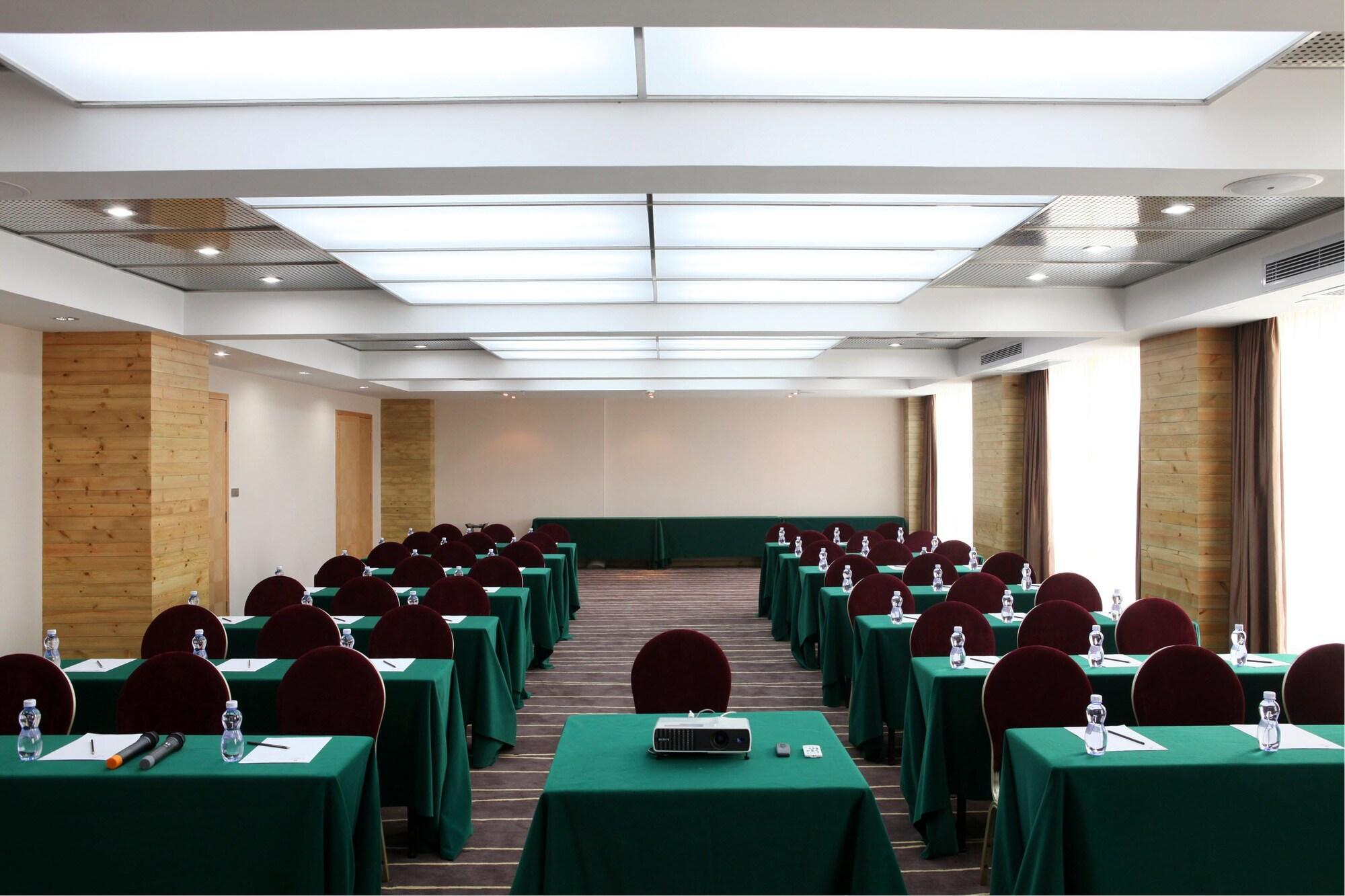 Shenzhen Ramada Plaza, North Railway Station Otel Dış mekan fotoğraf