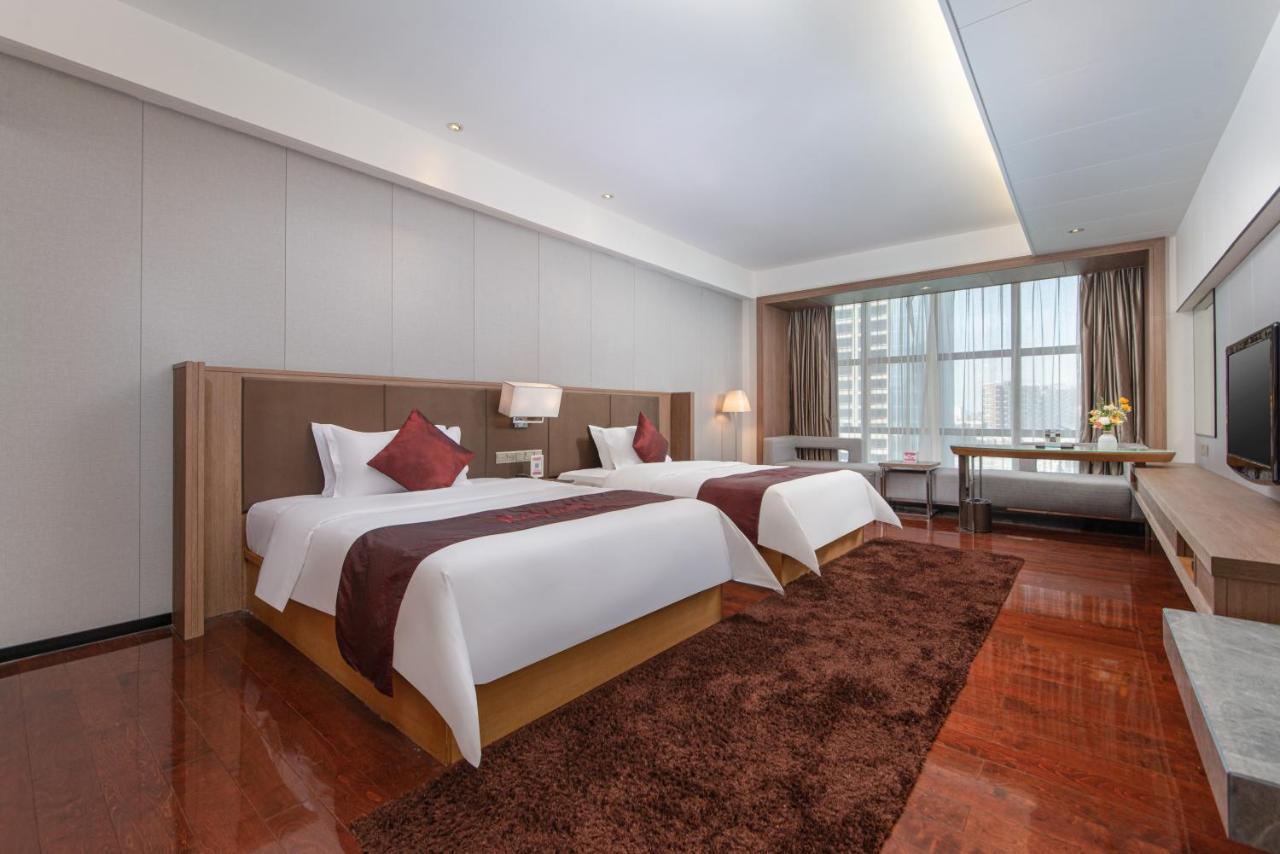 Shenzhen Ramada Plaza, North Railway Station Otel Dış mekan fotoğraf