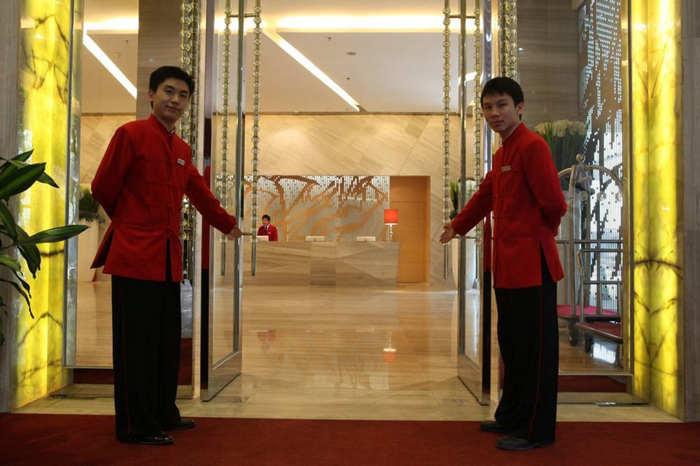 Shenzhen Ramada Plaza, North Railway Station Otel Dış mekan fotoğraf